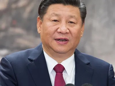 President Xi stresses cultivating more high-caliber officials for Xinjiang