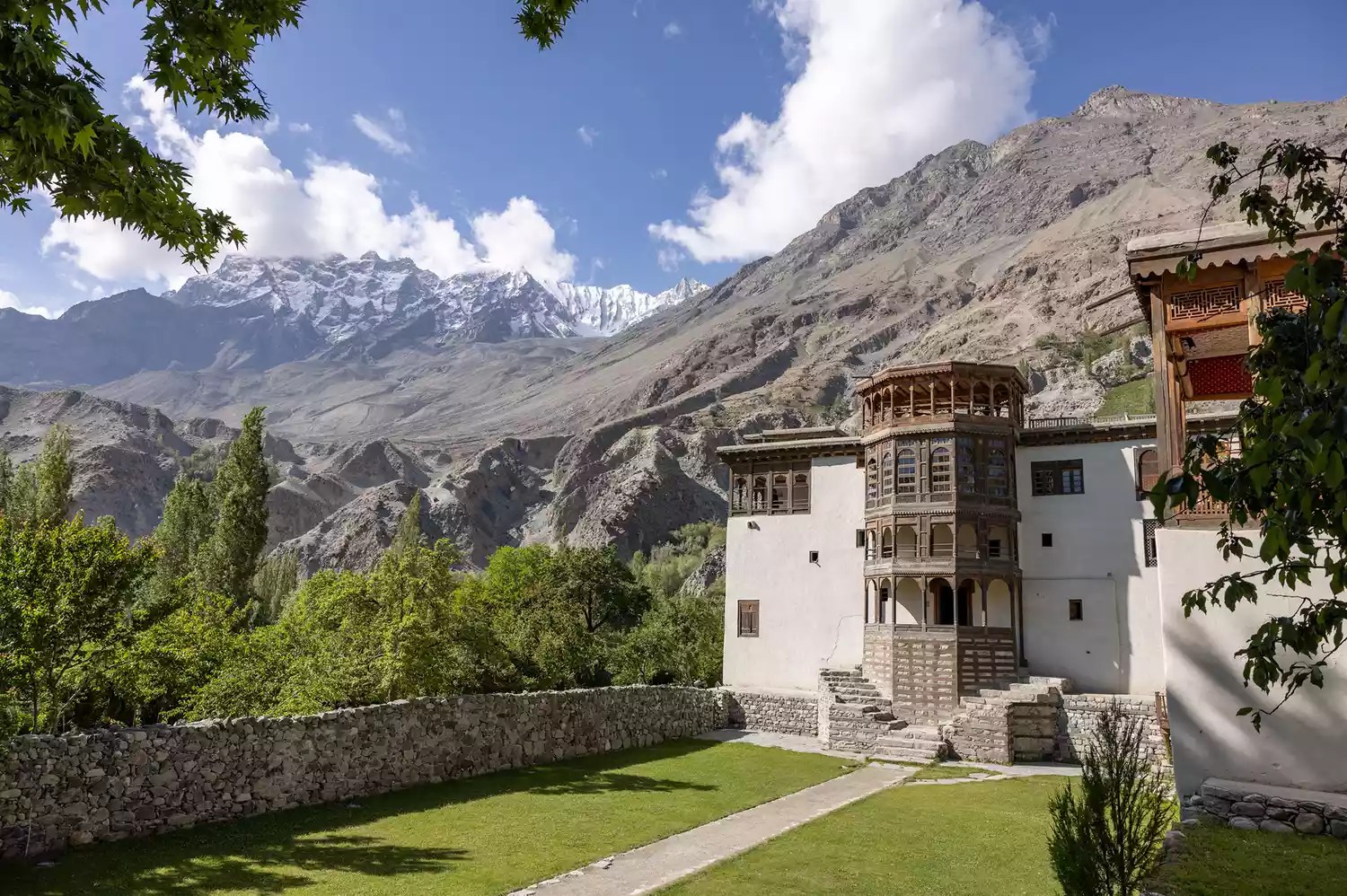 Online NOC System Launched for Foreign Tourists Visiting Pakistan