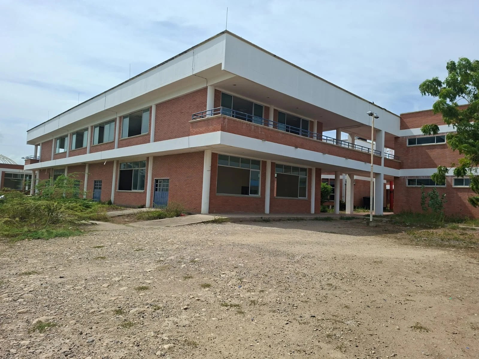 La Institución Educativa Técnica Remedios Solano de Barrancas Guajira.