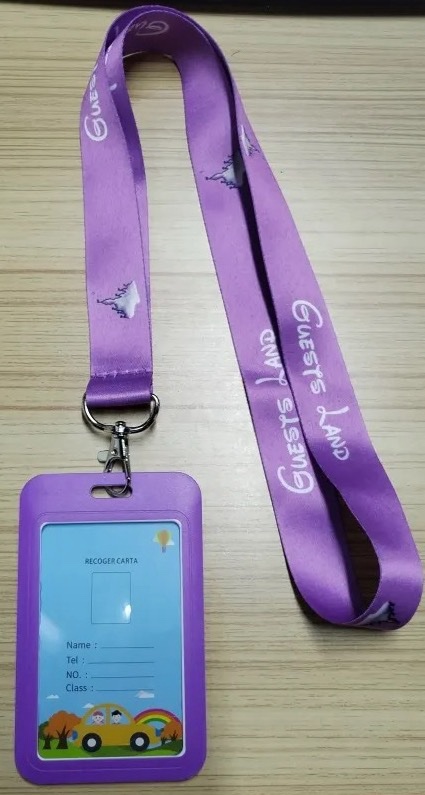 Lanière et Porte Carte