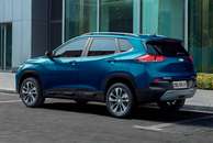 Lançada no ano passado, a atual geração do Chevrolet Tracker não terá mudanças em 2021. 