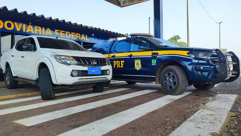 PRF recupera caminhonete furtada no Rio de Janeiro e emociona proprietário