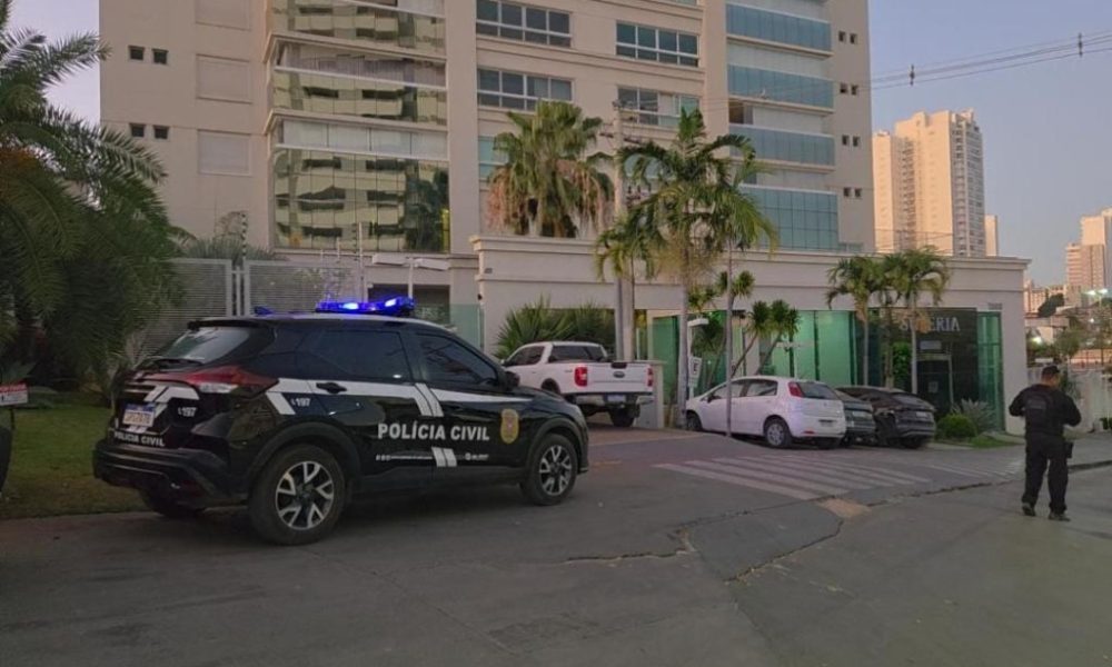 Polícia Civil fecha laboratórios e prende dono por falsificações em exames em MT