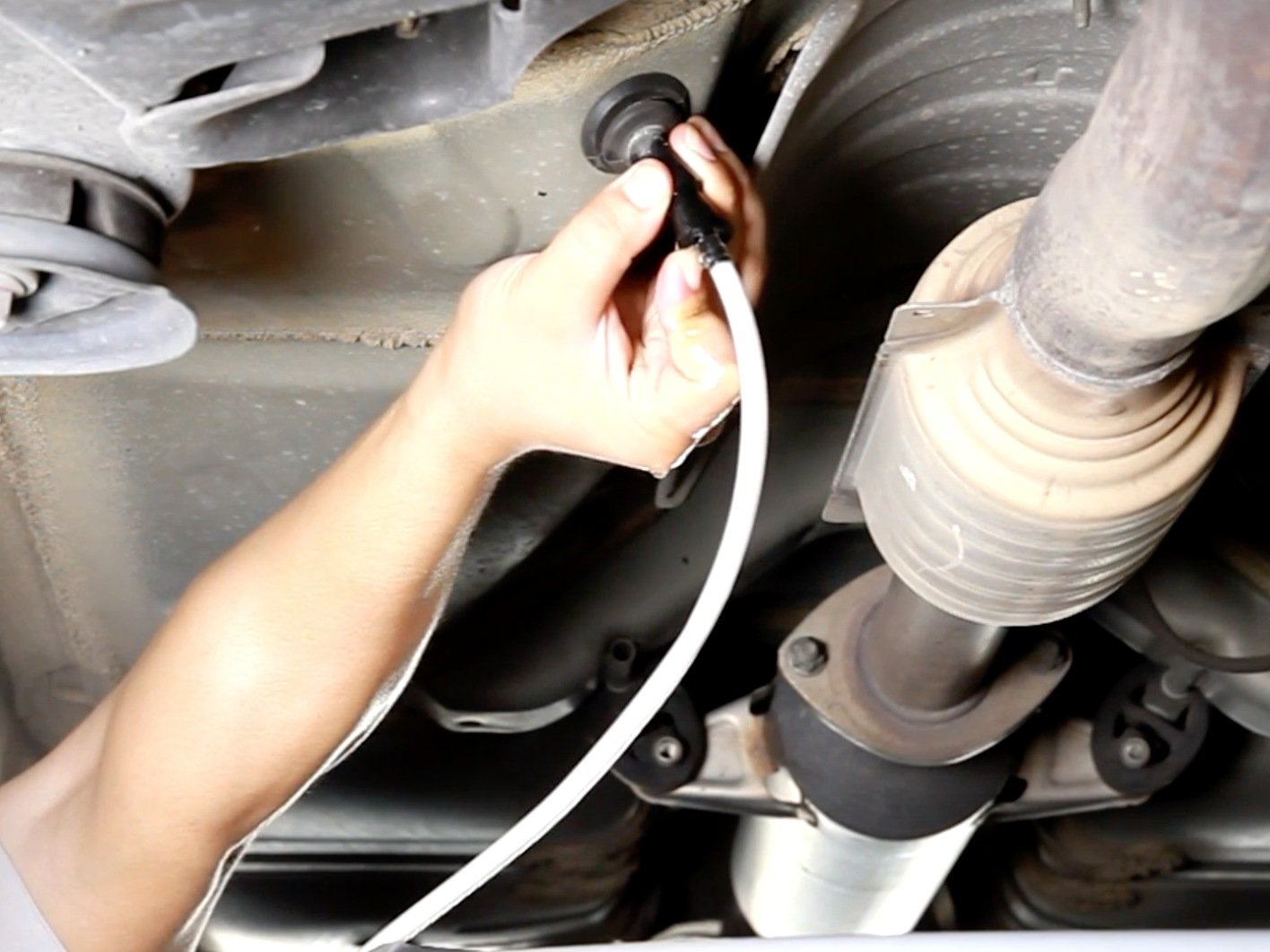 We sell genuine mopar parts & accessories for your jeep liberty. How to Clean the AC Evaporator 2002-2006 Toyota Camry