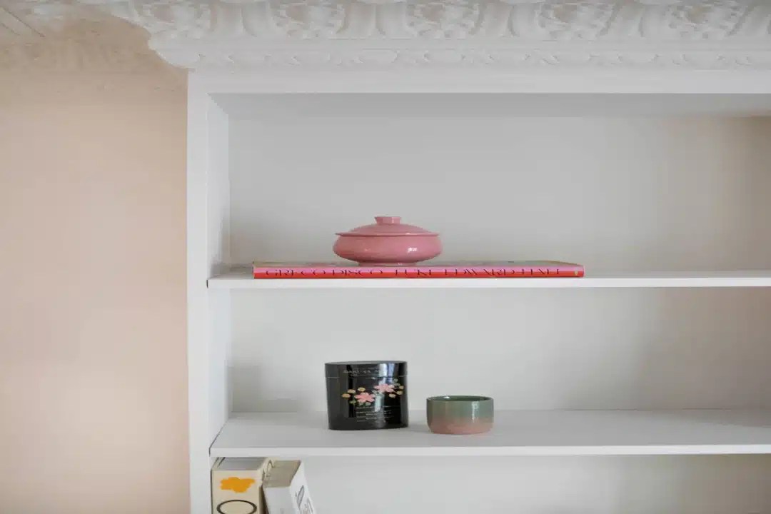 Bibliothèque sur mesure à Paris : guide complet pour un aménagement élégant et fonctionnel