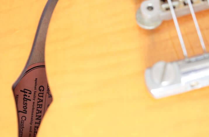 Gibson ES-335：あらゆるジャンルに対応できるセミアコ - エレキギター博士