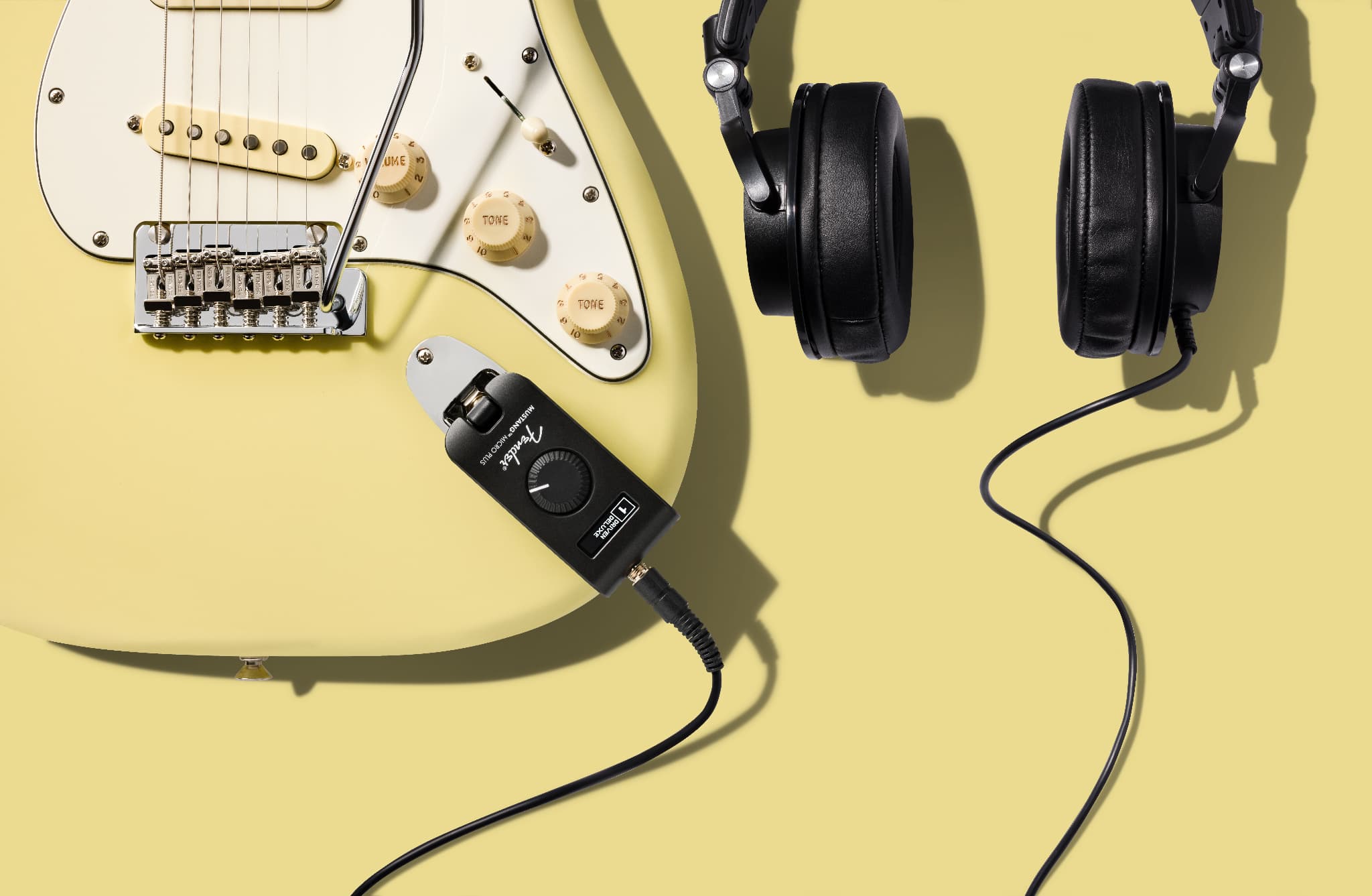 エレキギター テレキャスターケース、ヘッドホンアンプ付き Fender Mustang Micro Plus ヘッドホンアンプ + audio-technica ATH