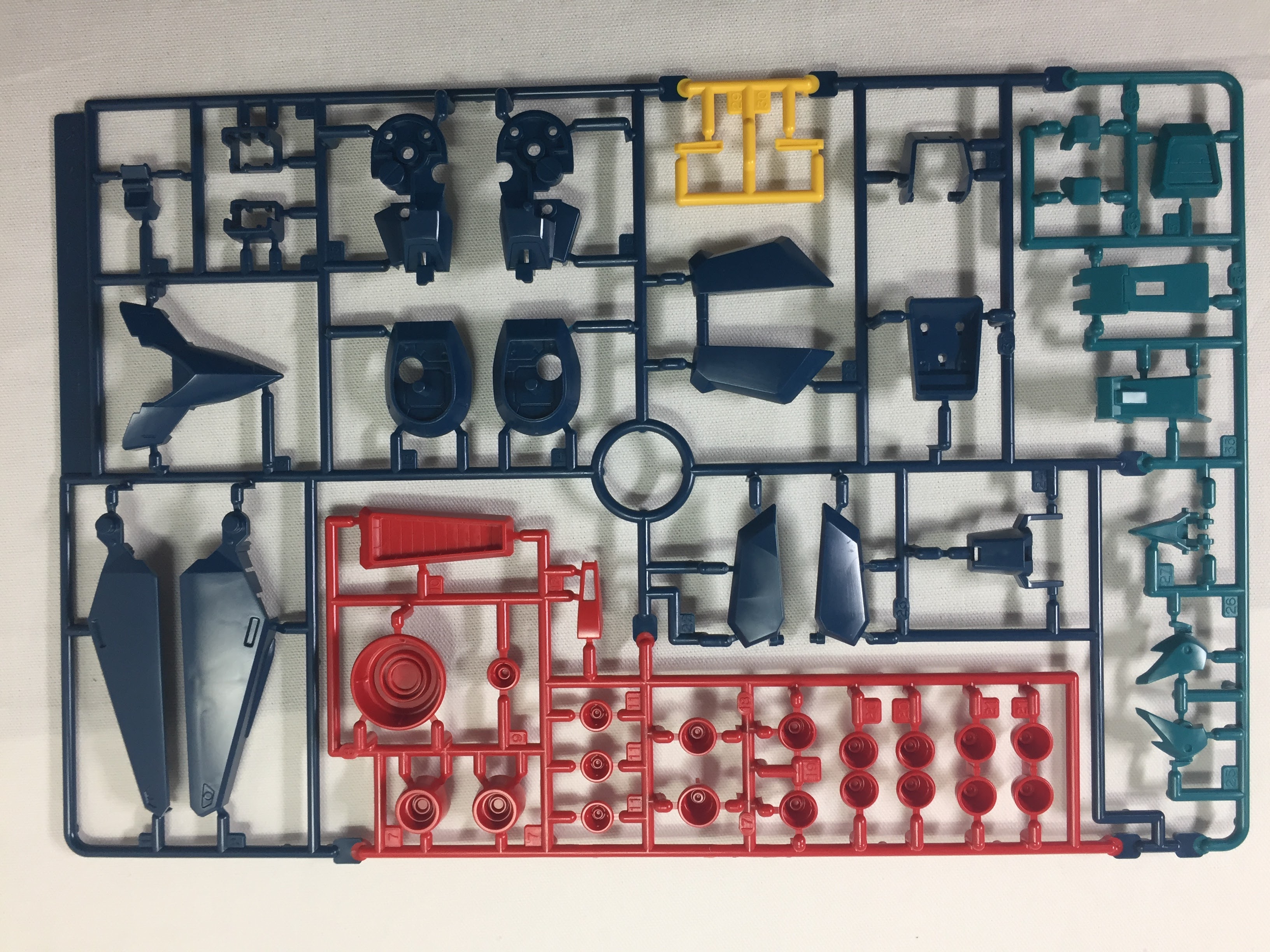 ガンプラレビュー】HGUC 042 1/144 ギャプランの開封ランナーレビュー |
