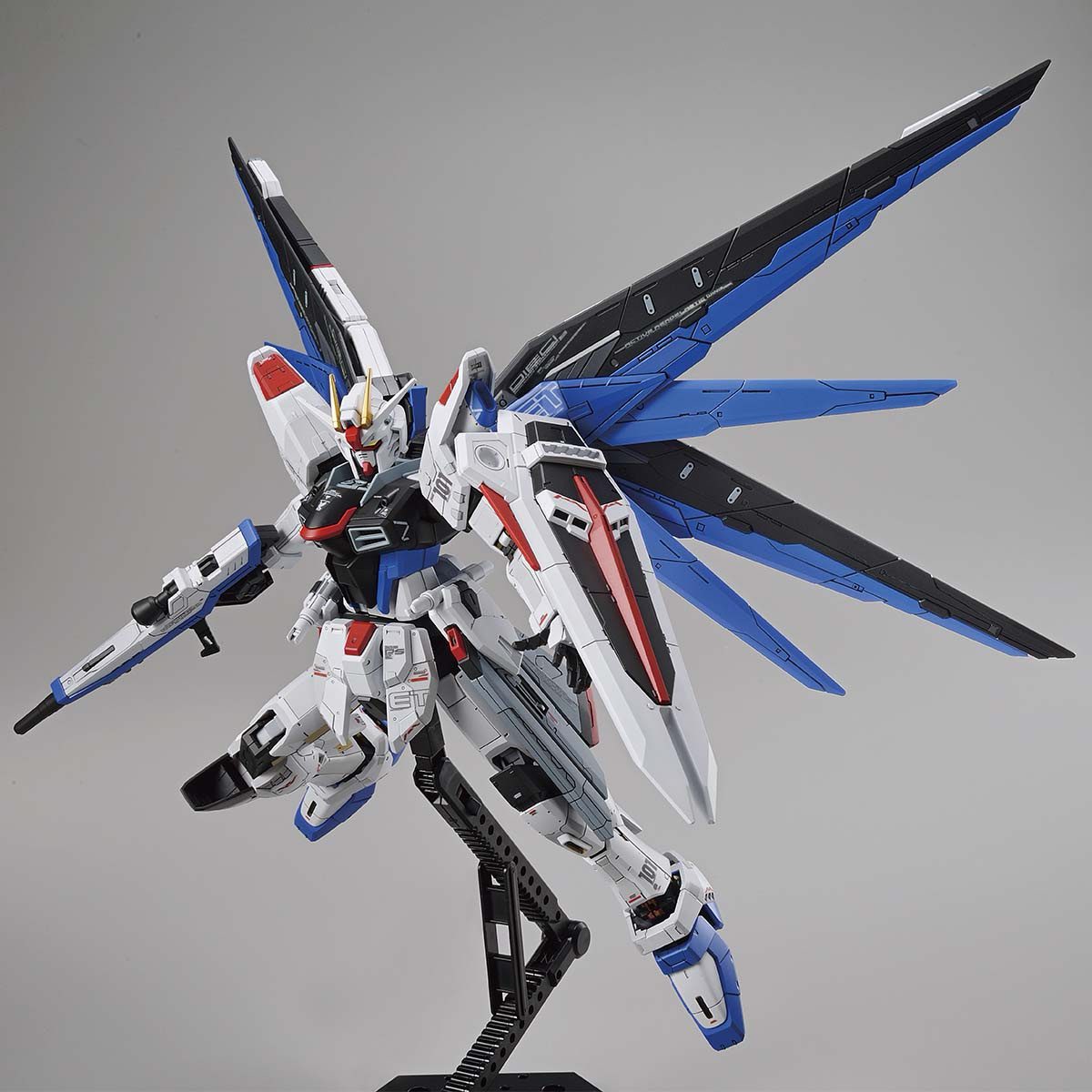 FULL MECHANICS 1/100 THE GUNDAM BASE LIMITED ZGMF-X10A