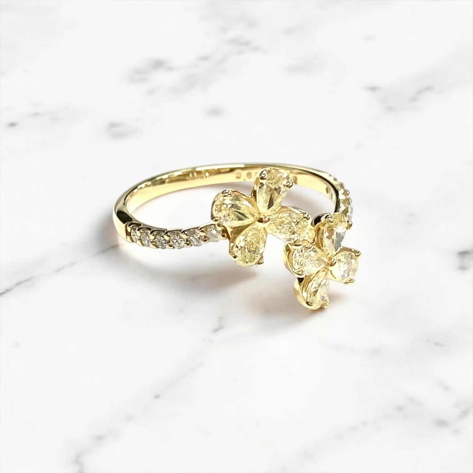 Golden Floret ダイヤモンドリング