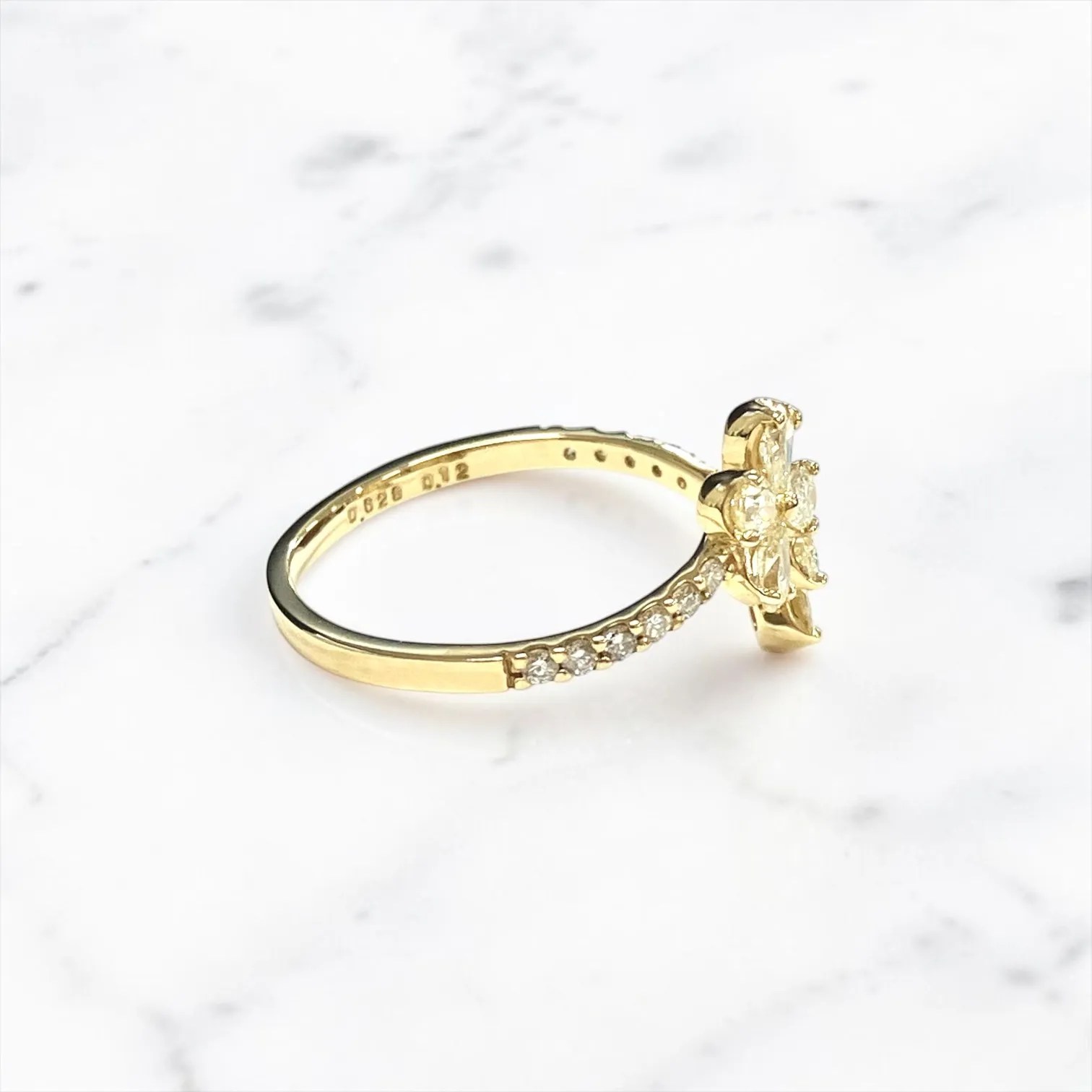 Golden Floret ダイヤモンドリング