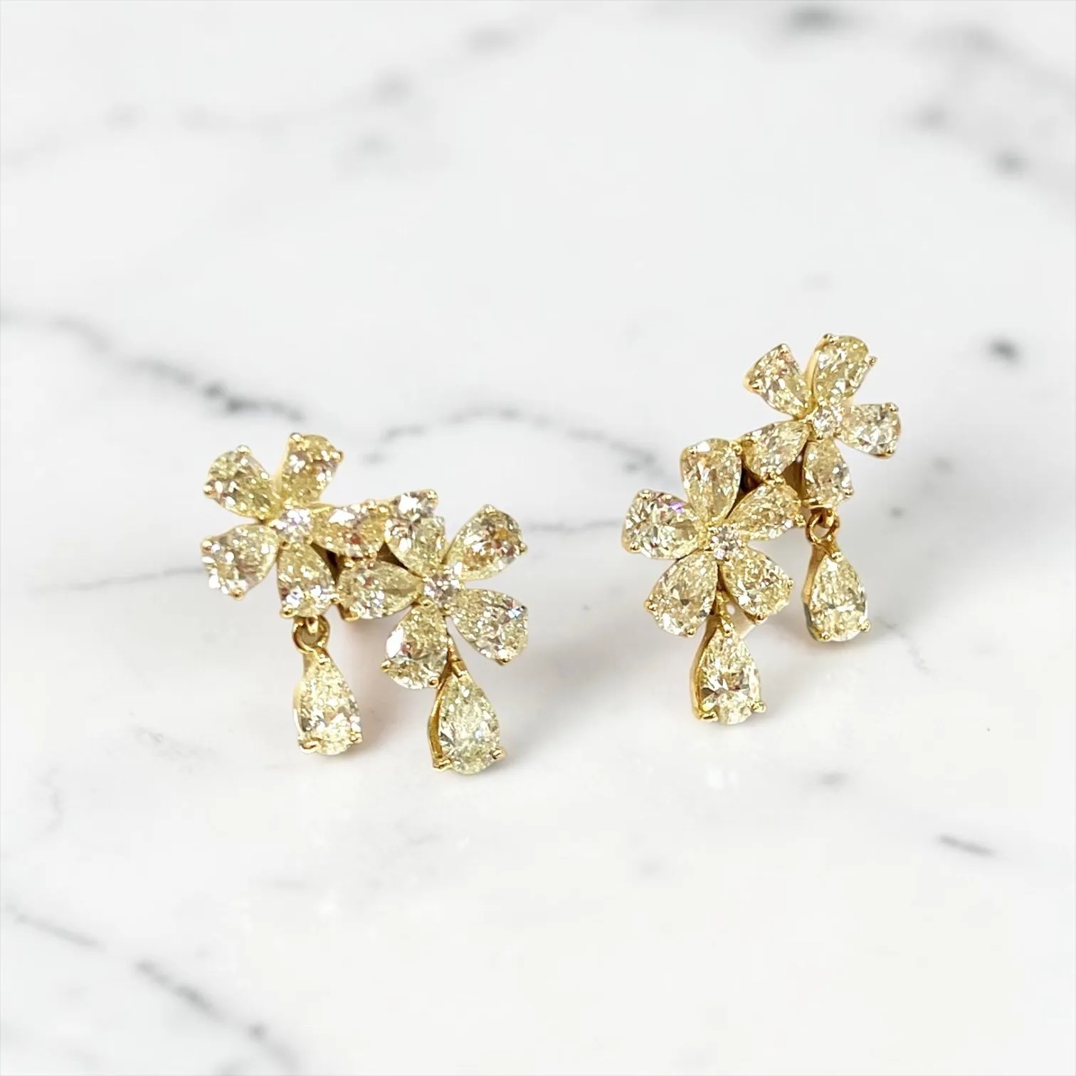 Twin Flora Dropダイヤモンドピアス