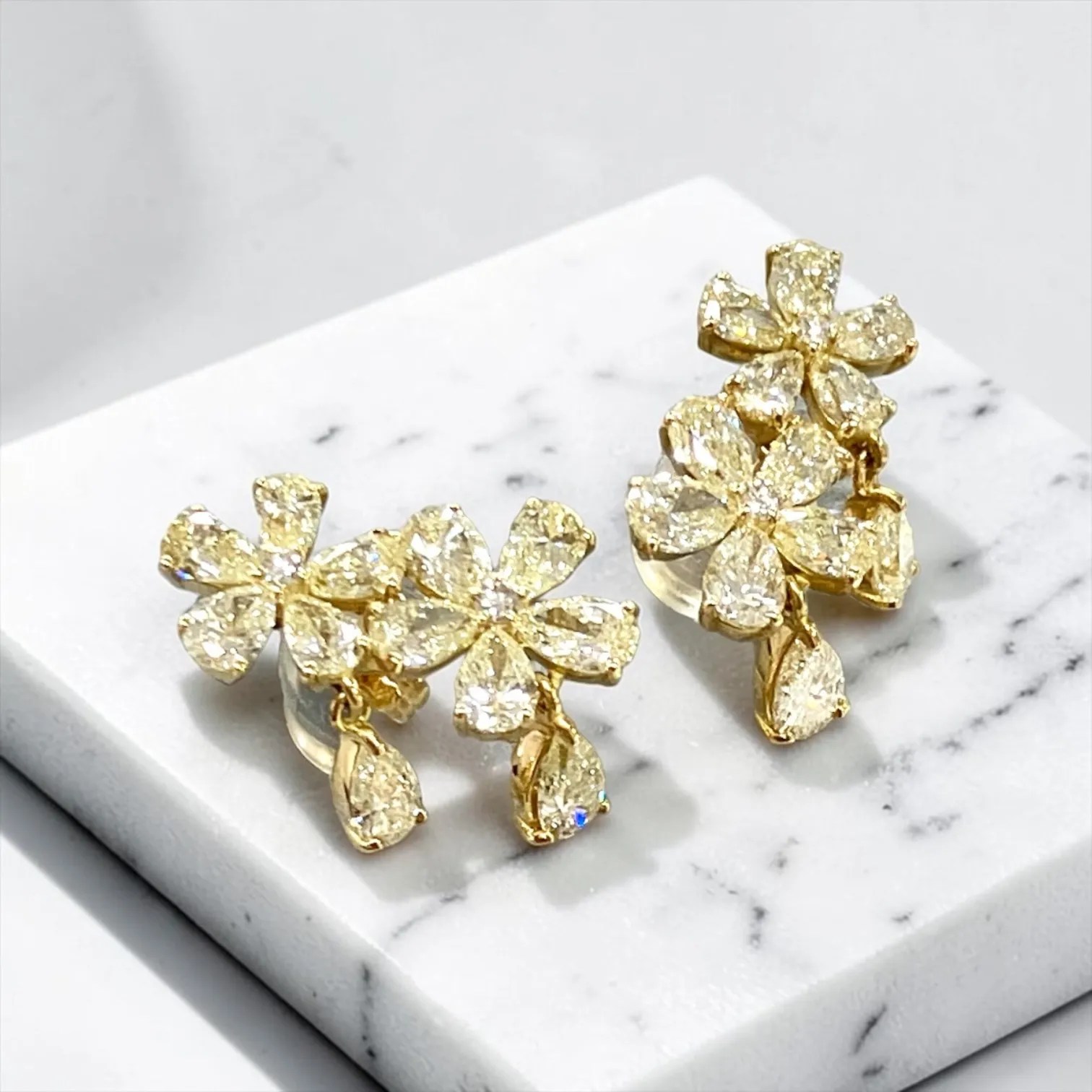 Twin Flora Dropダイヤモンドピアス