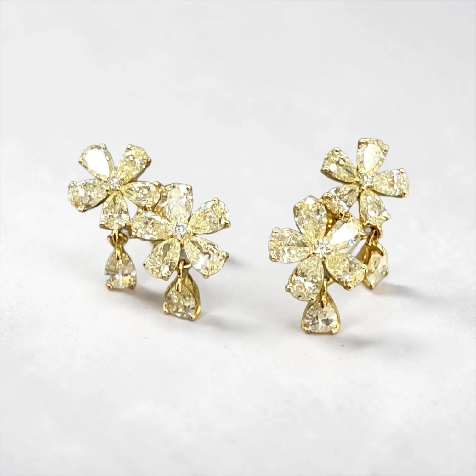 Twin Flora Dropダイヤモンドピアス