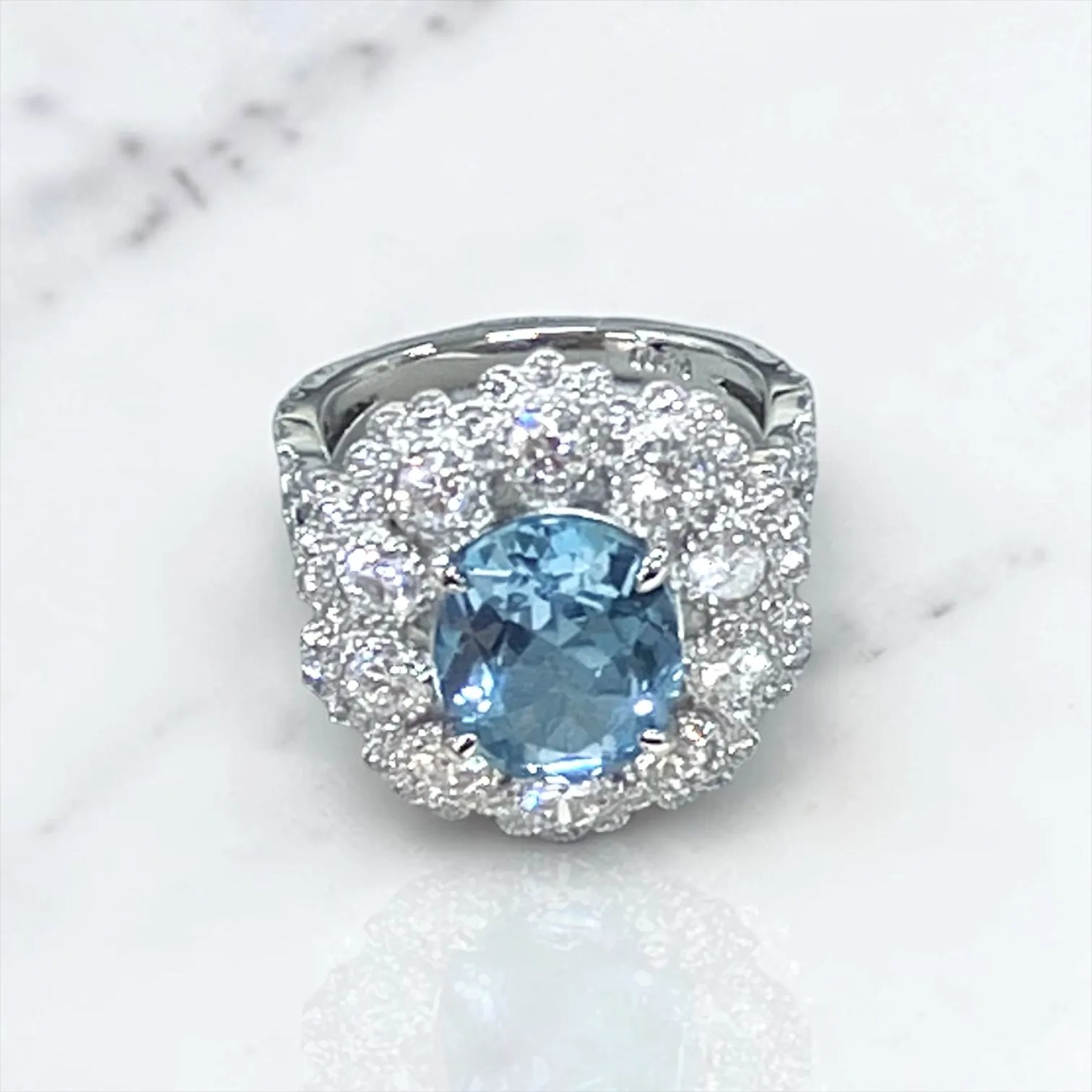 Flower Glow Aquamarineリング