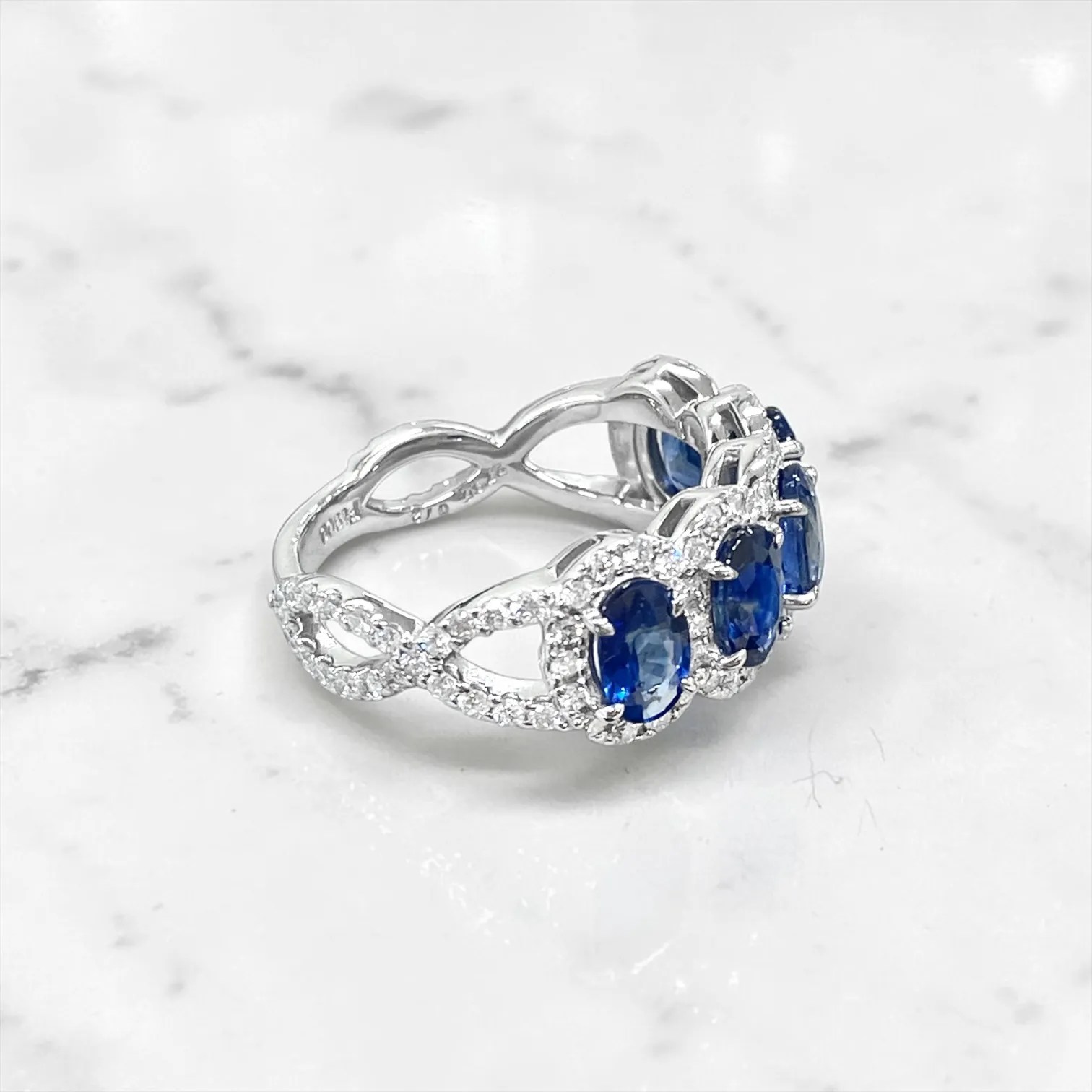 Blue Flow Sapphireリング
