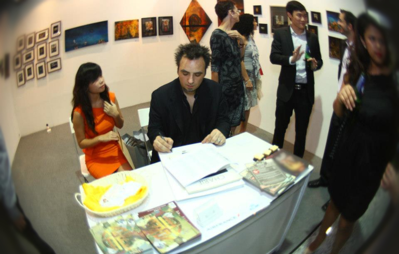 Signing a Fu Lu Shou (福祿壽) copy