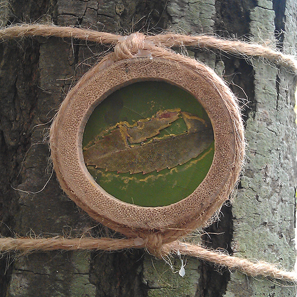12. [Detail.] Micro-Exhibition by a Micro-Artist. / 小藝術家的小展覽。