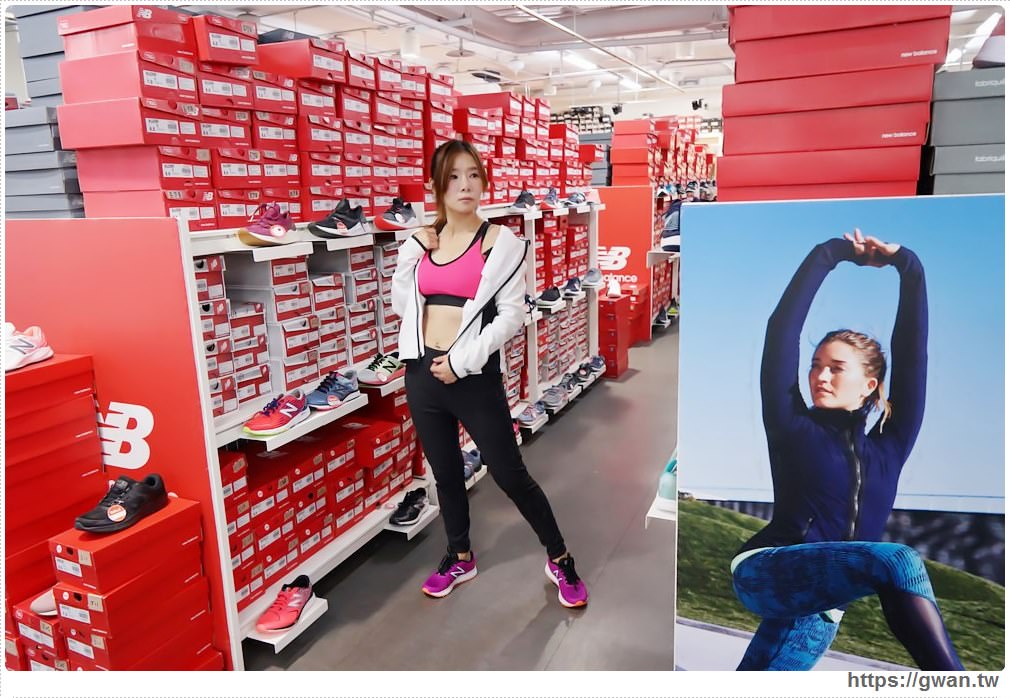 日曜天地年終特賣會來了! 235坪大場面,四大運動品牌一次出清,再推限時5天滿額再折扣!! 日曜天地年終特賣會來了! 235坪大場面,四大運動品牌一次出清,再推限時5天滿額再折扣!!