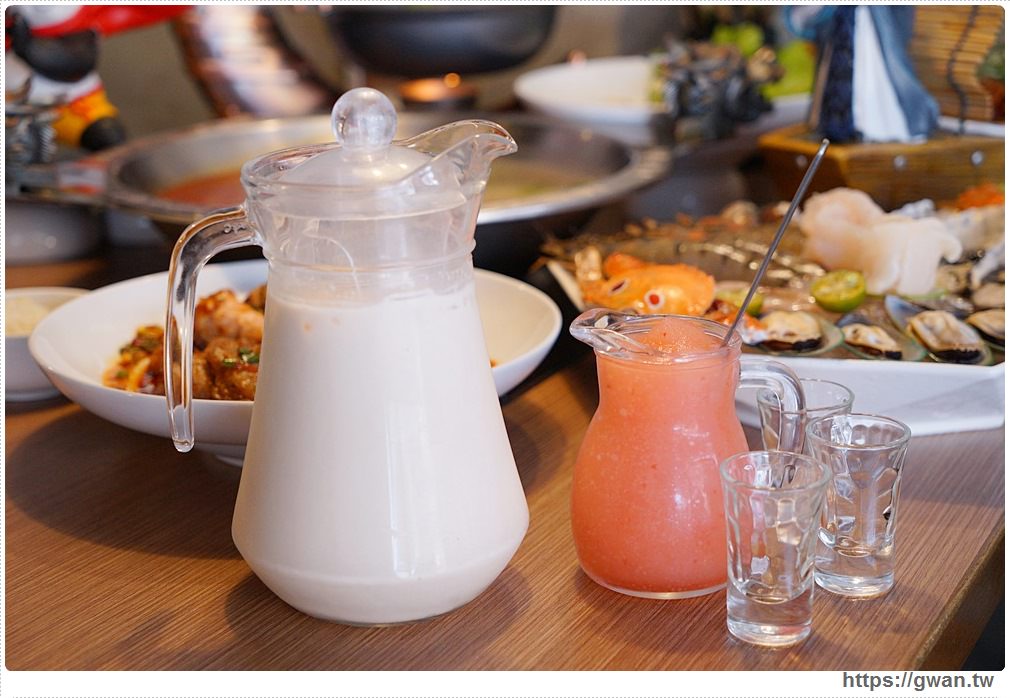 川老爺麻辣鍋 | 點海鮮拼盤免費升級鴛鴦鍋，鴨血、豆腐吃到飽再送川菜和冰沙，用餐現省848元！