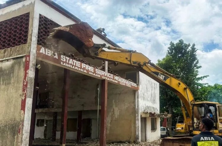Otti to build modern fire station in Umuahia