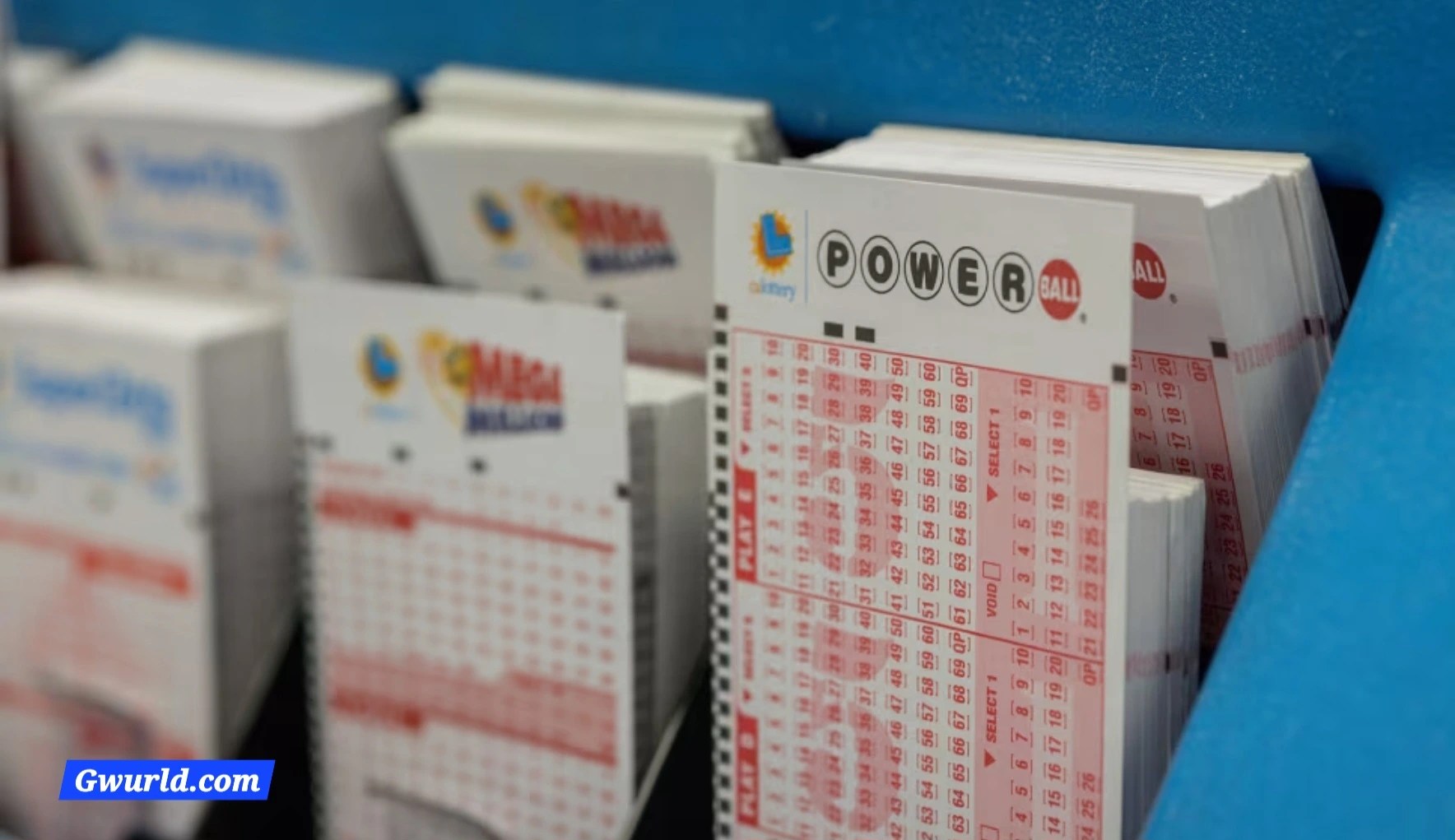 Powerball Jackpot Hits $905 Million After No Winner in Saturday Night Drawing