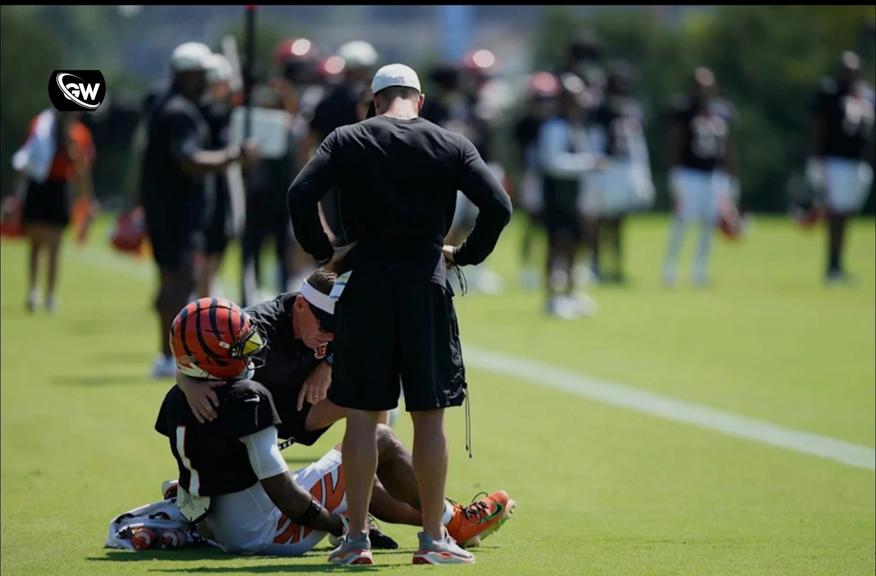 Ja’Marr Chase Injury Update: Bengals Star Suffers Knee Hyperextension at Practice