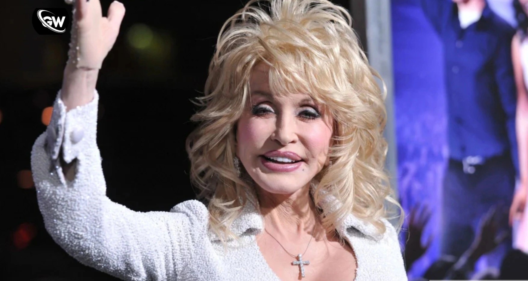 Dolly Parton’s Beloved Dogs: The Pet Who Saved Her Life and the ‘God-Dog’ She Adored