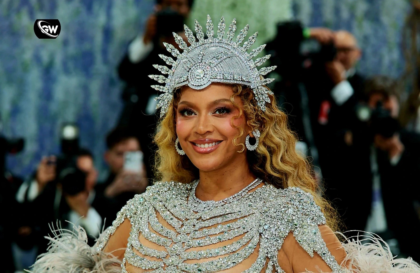 Beyoncé Releases Anniversary B’Day Album on Her Birthday Featuring Selena