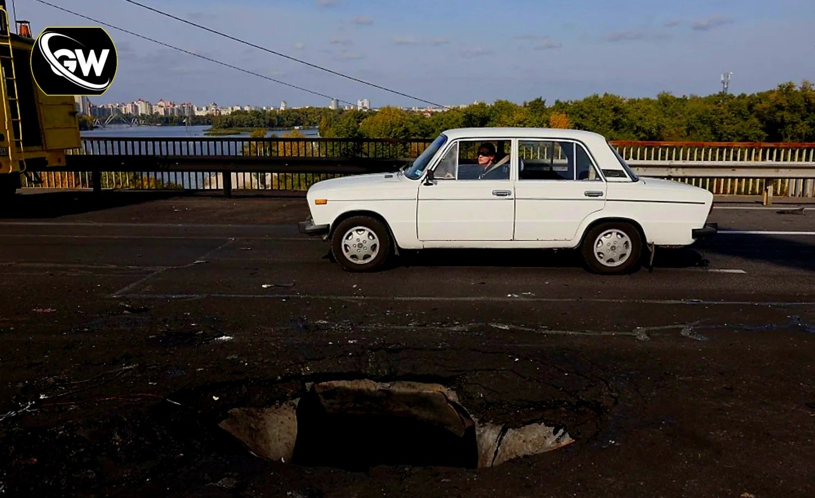 Kyiv Bridge Hit in Russian Drone Attack as German Chancellor Friedrich Merz Visits Ukraine