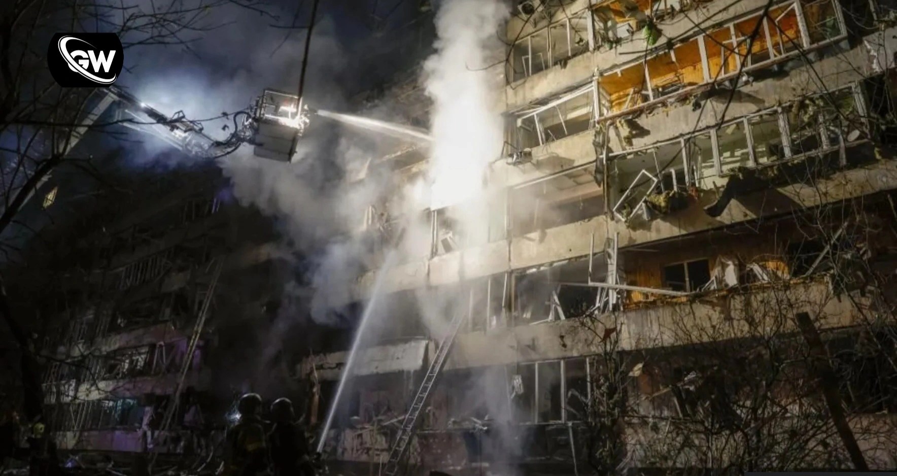 Russian Strikes Left 600,000 Without Power in Ukraine, Zelensky Laments