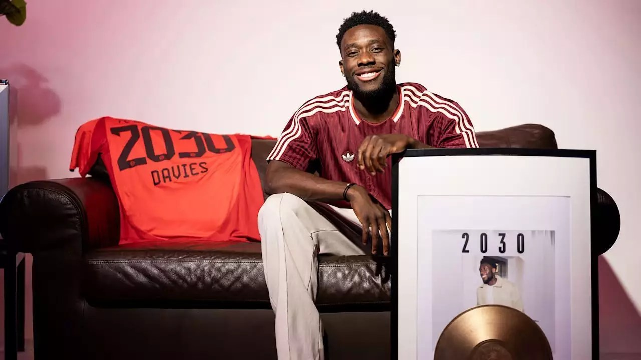 Alphonso Davies Reaffirms Commitment to Bayern Munich Amid Real Madrid Interest