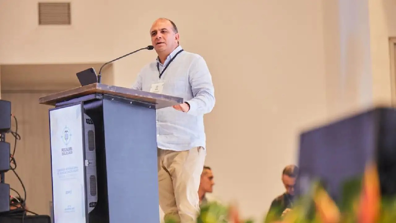 Defensor del Pueblo hace un llamado al Gobierno para salvaguardar a menores de edad