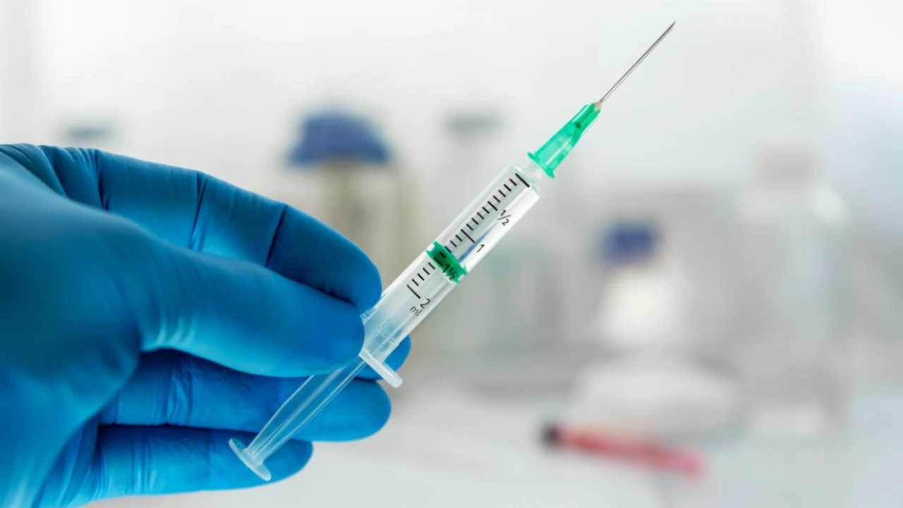 Colombia realiza vacunatón contra el VPH para proteger a 23.000 menores