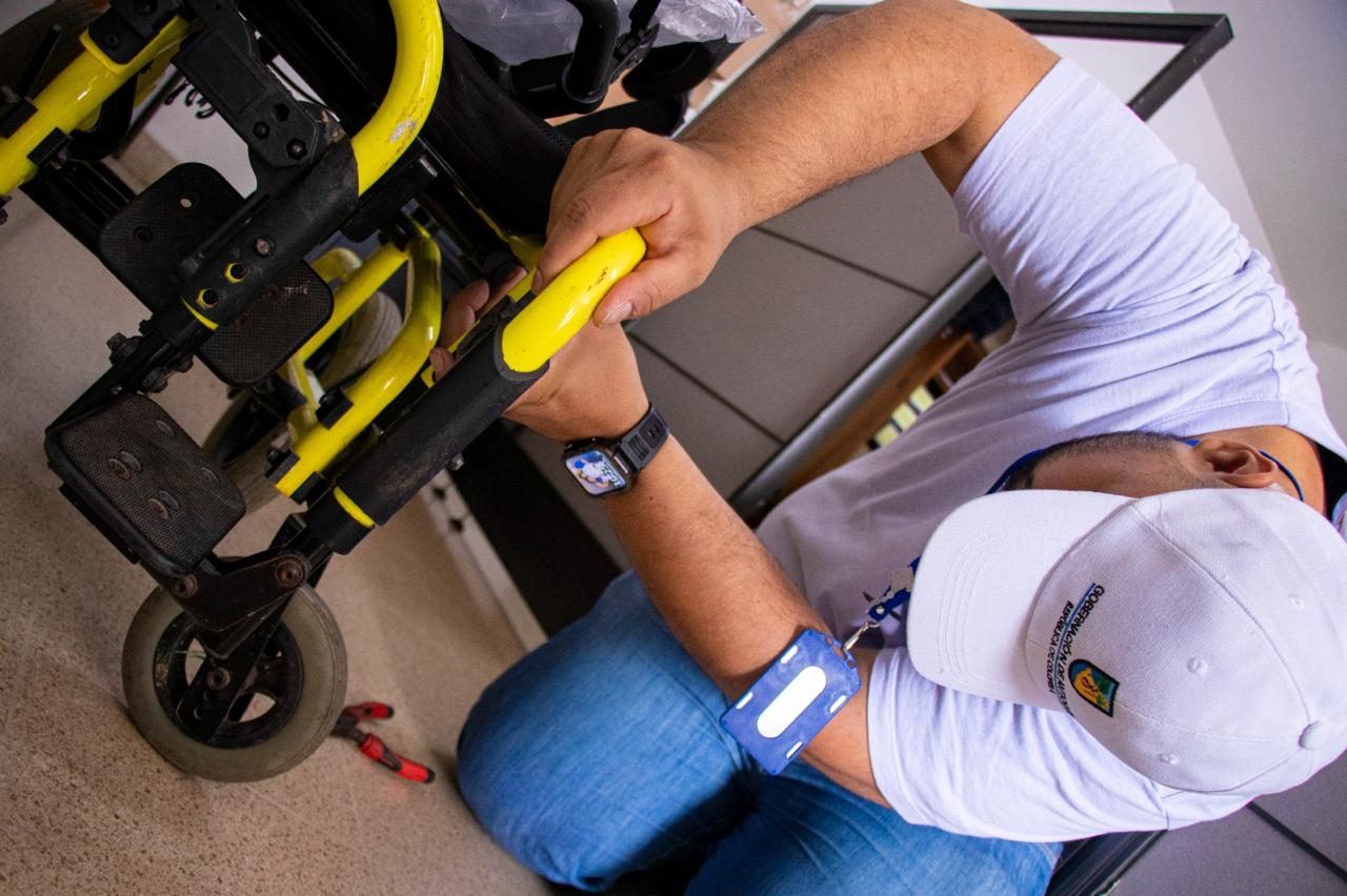 Personas con discapacidad en Antioquia recibirán un banco de ayudas técnicas