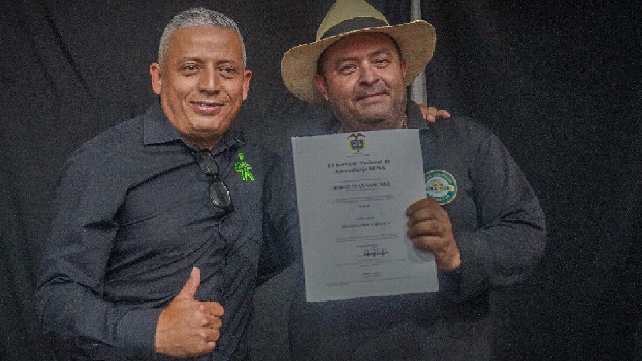 De motochiveros a auxiliares en Información Turística: el SENA certificó a 47 conductores en Guatapé