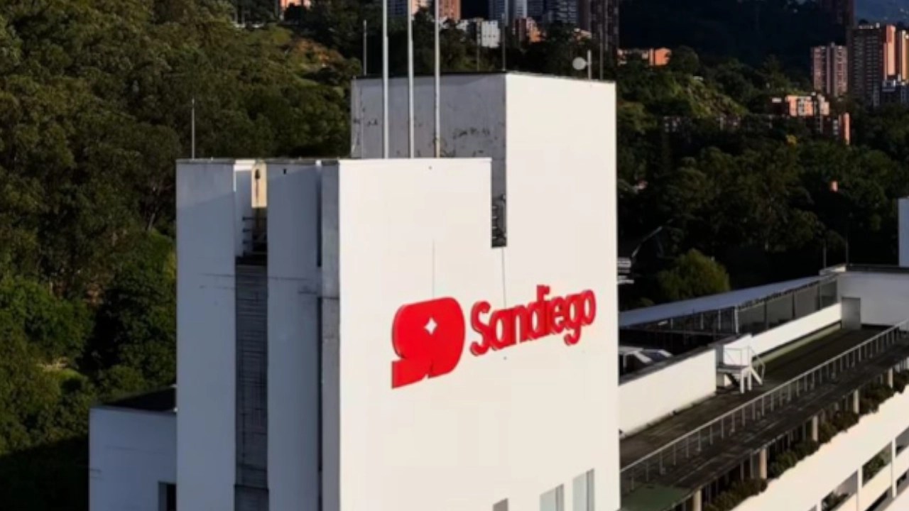 El Centro Comercial Sandiego renueva su imagen: ¡Ya son 30 años de historia y tradición!