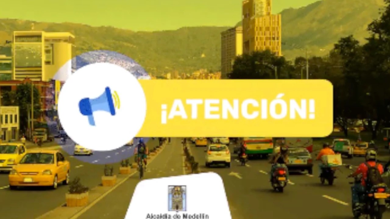 ¡Pilas! Volcamiento de vehículo afecta la Autopista Norte, altura del Parque Juanes