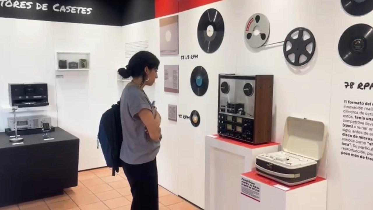 Medellín revive su historia musical con una exposición que celebra 60 años de sonidos y memorias