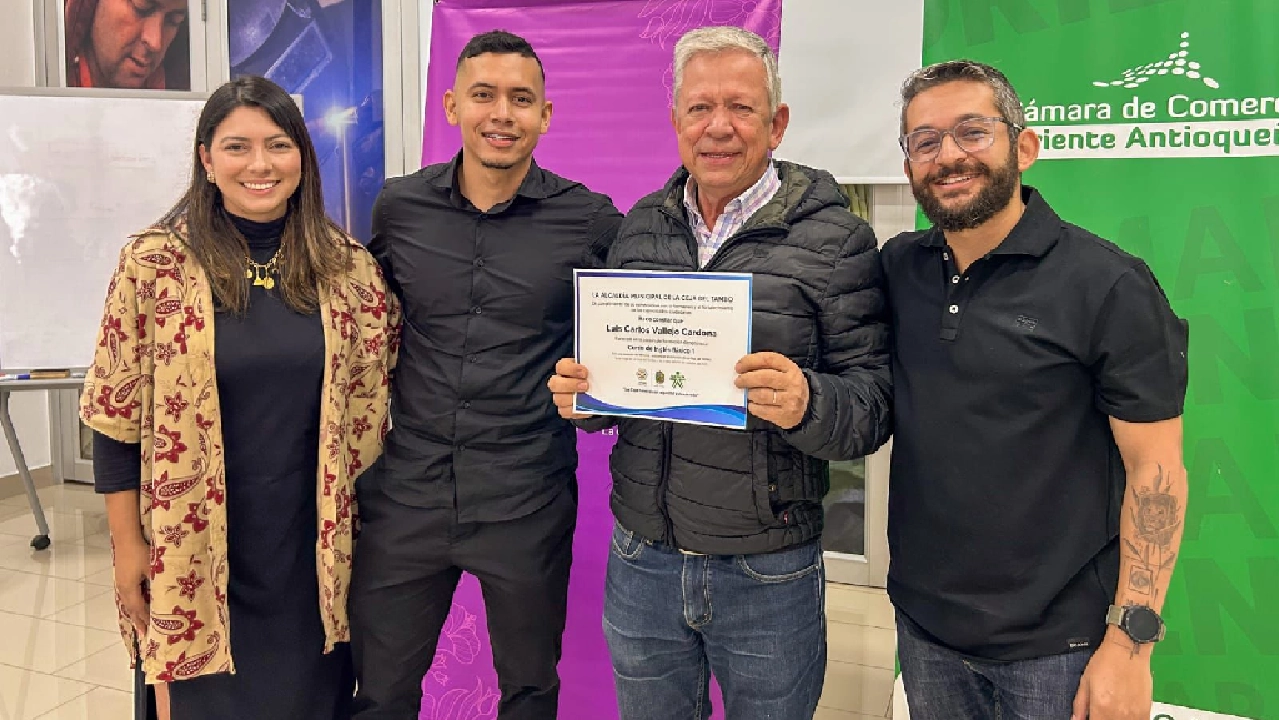 Ya no se varan: comerciantes y transportadores se certificaron en inglés básico para fortalecer el turismo en La Ceja