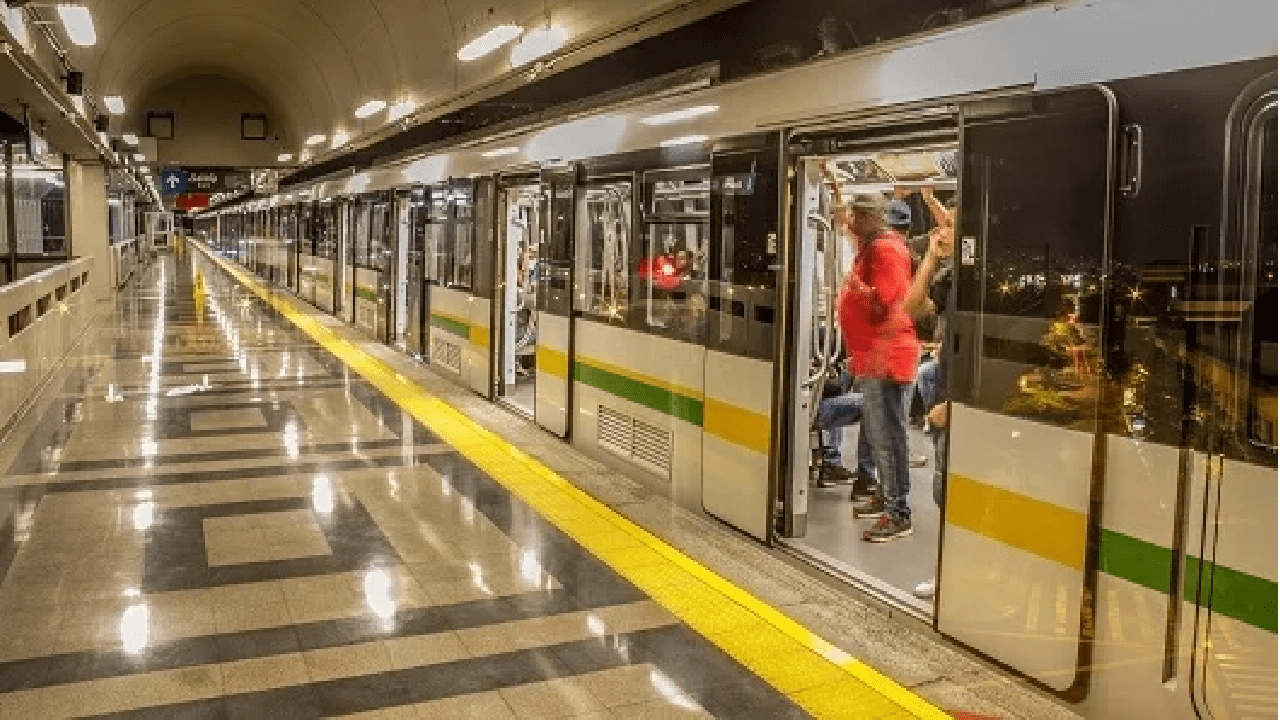 Tienen el transporte asegurado: el Metro extenderá su horario para los asistentes al Festival Altavoz 2025