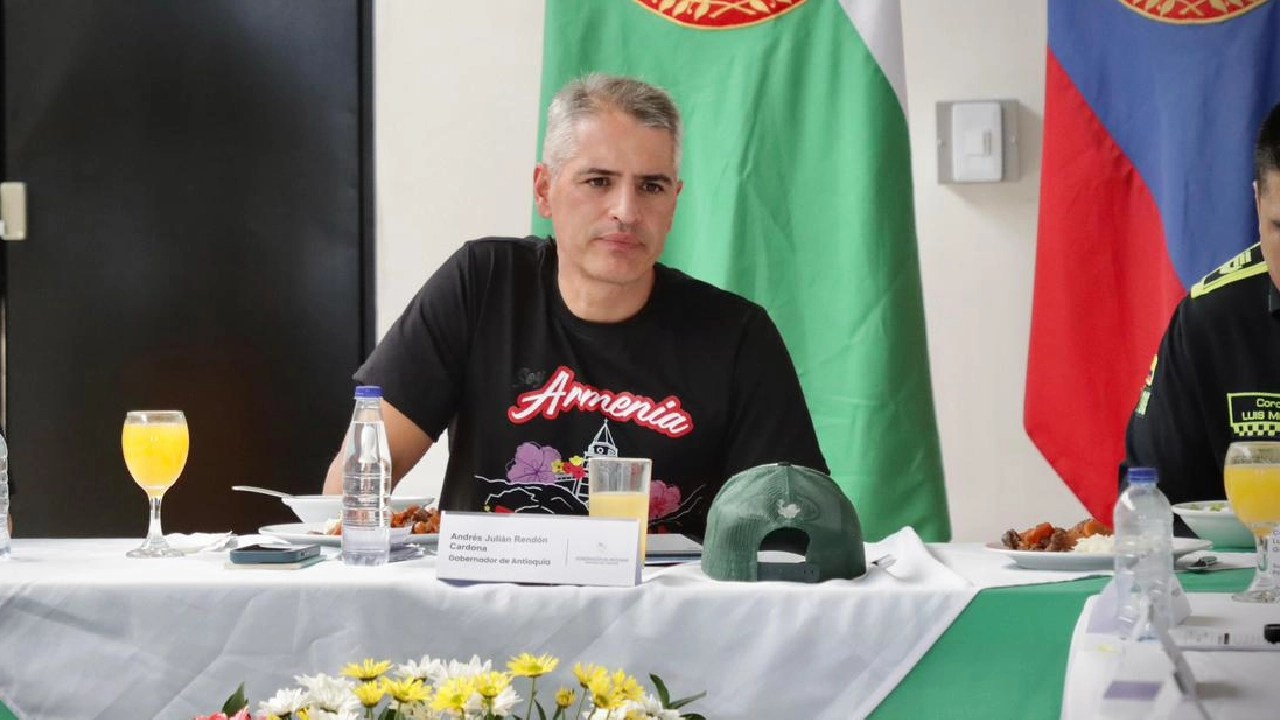 ¡Hasta 100 millones de recompensa! Autoridades buscan a alias «Chamizo» y «Borracho» del Clan del Golfo