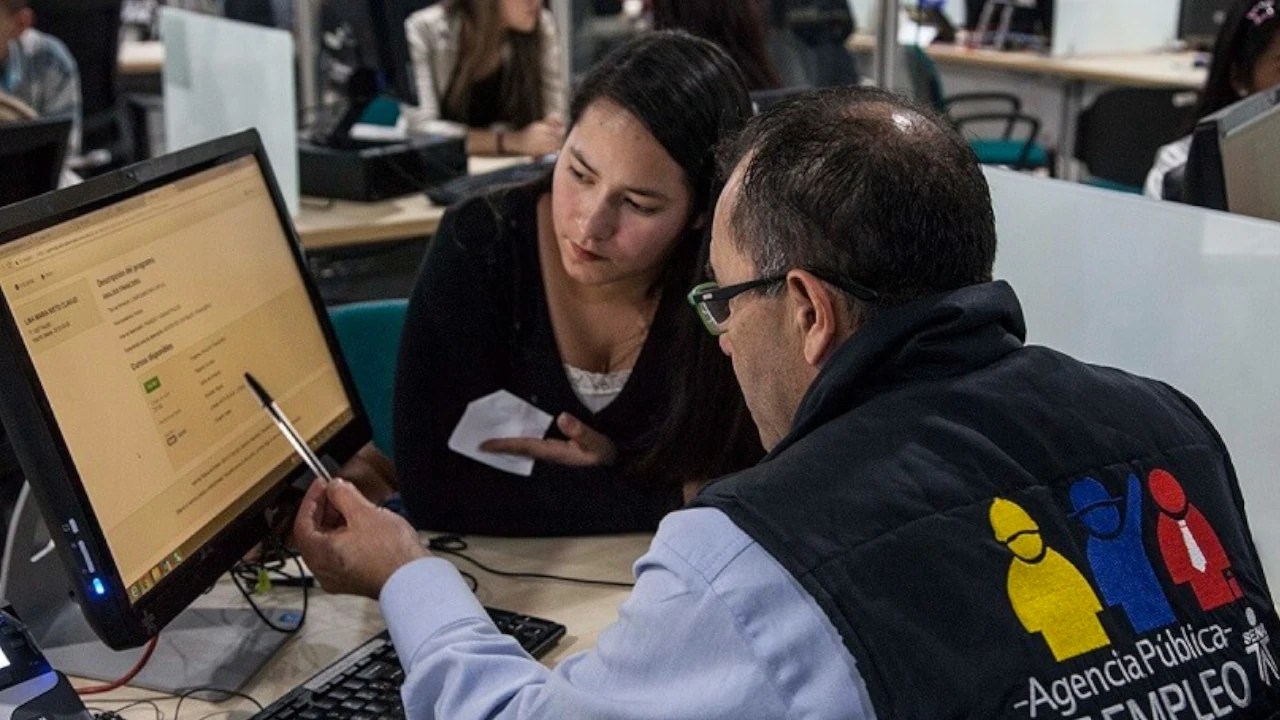 Oportunidad en Canadá para colombianos, ofrecen sueldos de hasta 9 millones de pesos y apoyo en vivienda