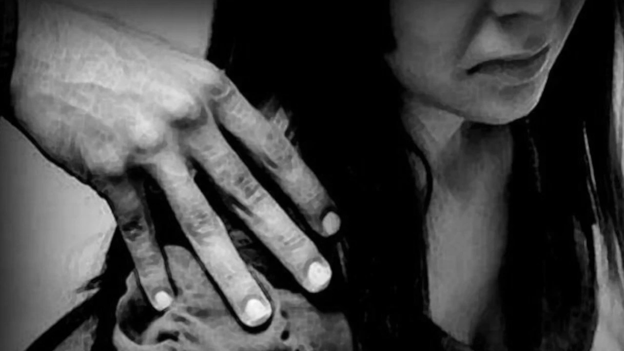 Ex embajador de Colombia en Ghana a juicio por presunto maltrato y abuso a su ex para quitarle los hijos