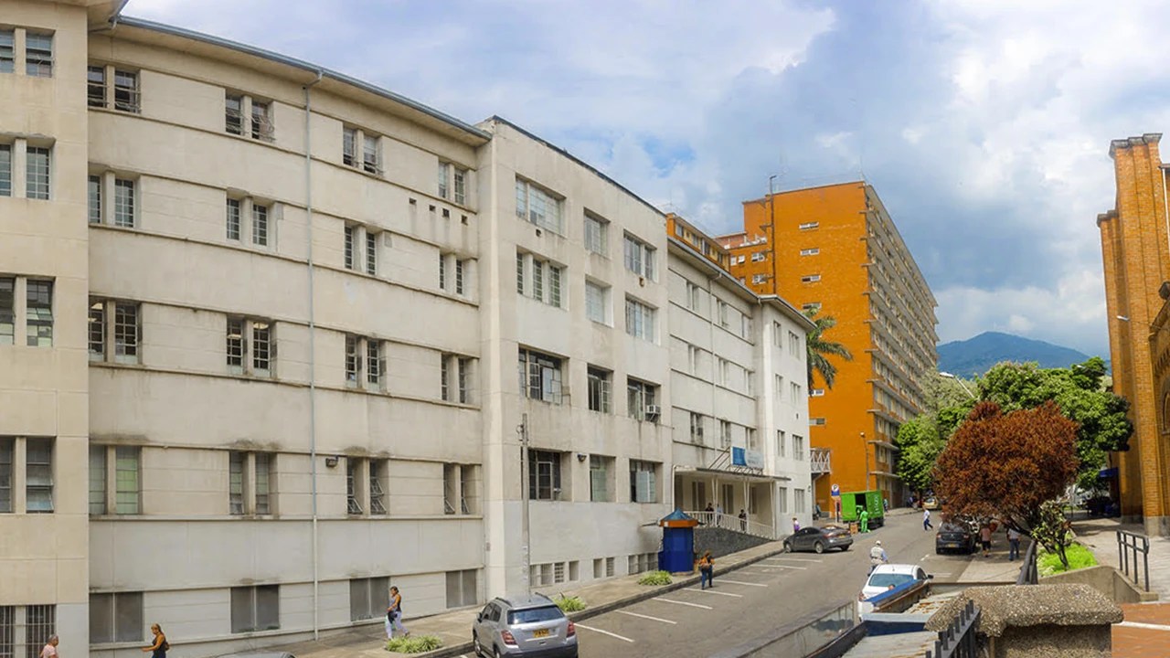 Desfinanciamiento golpea al Hospital Alma Máter: está en alerta por falta de insumos y pagos atrasados