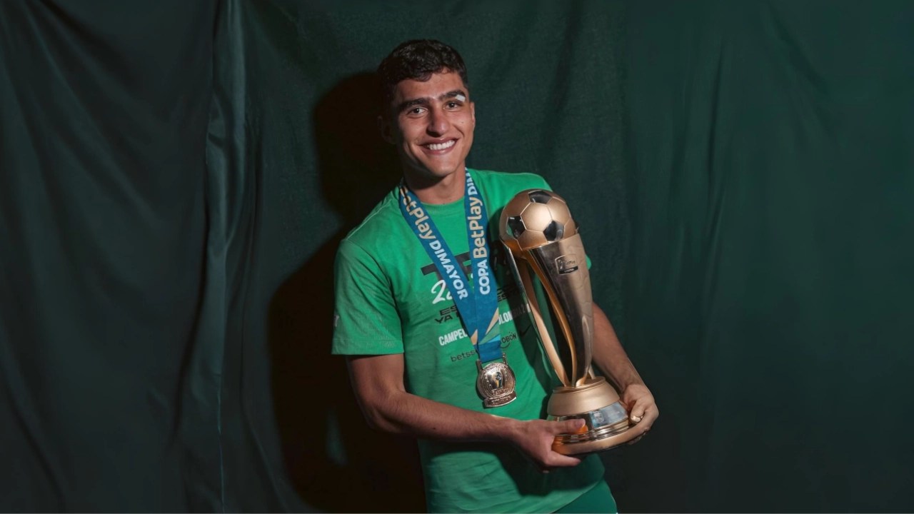 La ‘joya’ verdolaga sigue en casa: Rengifo renovó su contrato con Nacional