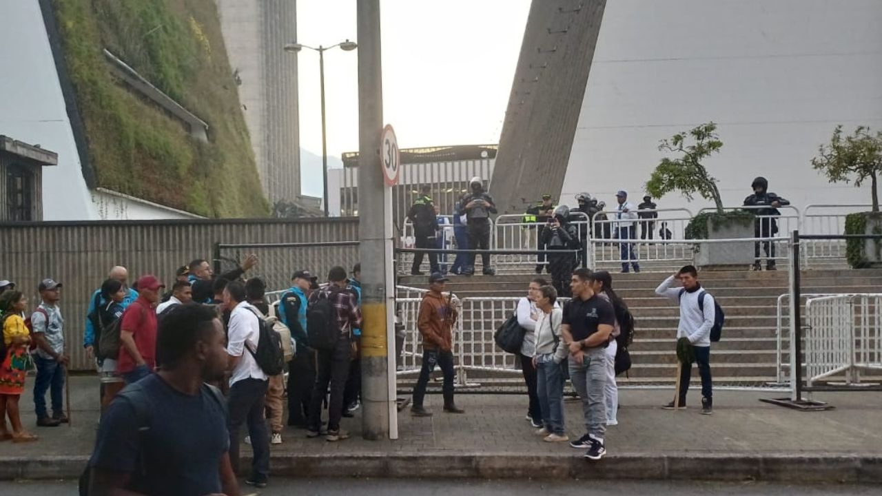 ¿Va para La Alpujarra? Reagéndese, varias dependencias no están prestando servicio