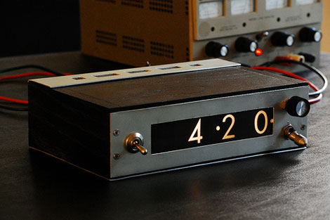 IEE Clock | Hackaday