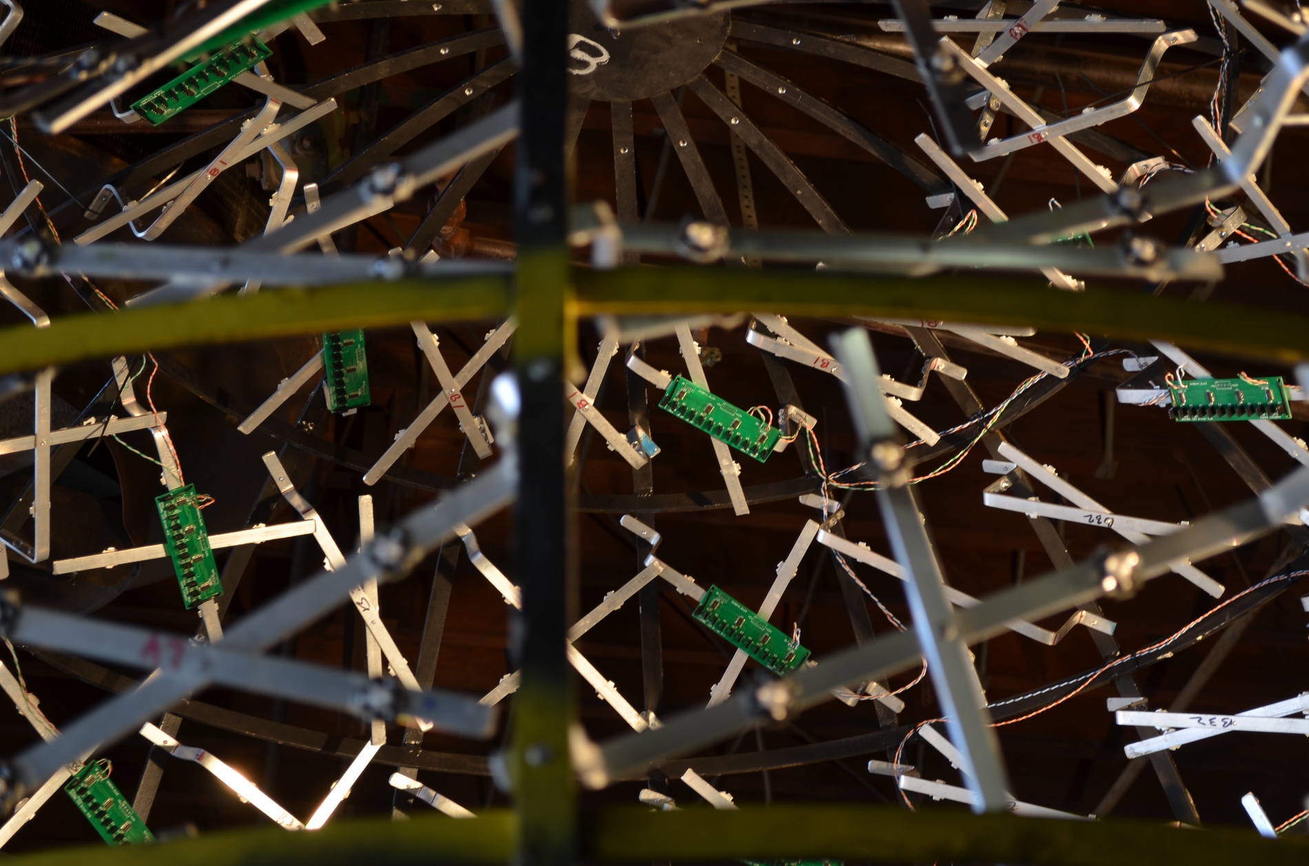 Disco Planet, A Massive RGBW LED Array In A 6′ Globe | Hackaday