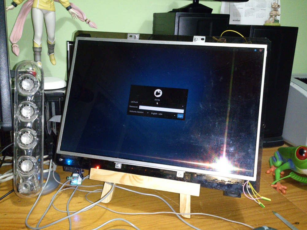 Use An Old Laptop As A Second Desktop Display Hackaday